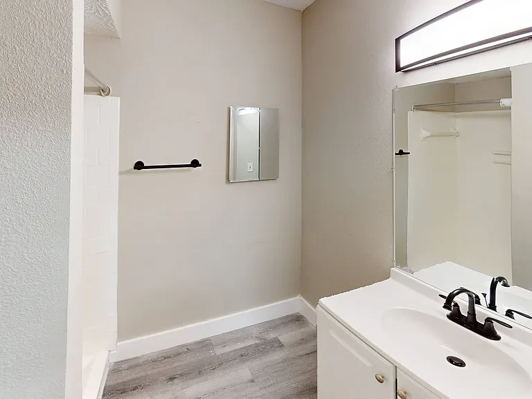 545 Tracey Drive-4