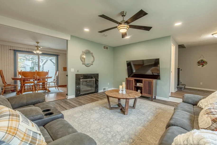 7431 Candace Way-4