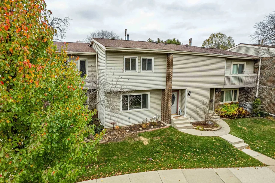 7431 Candace Way-1