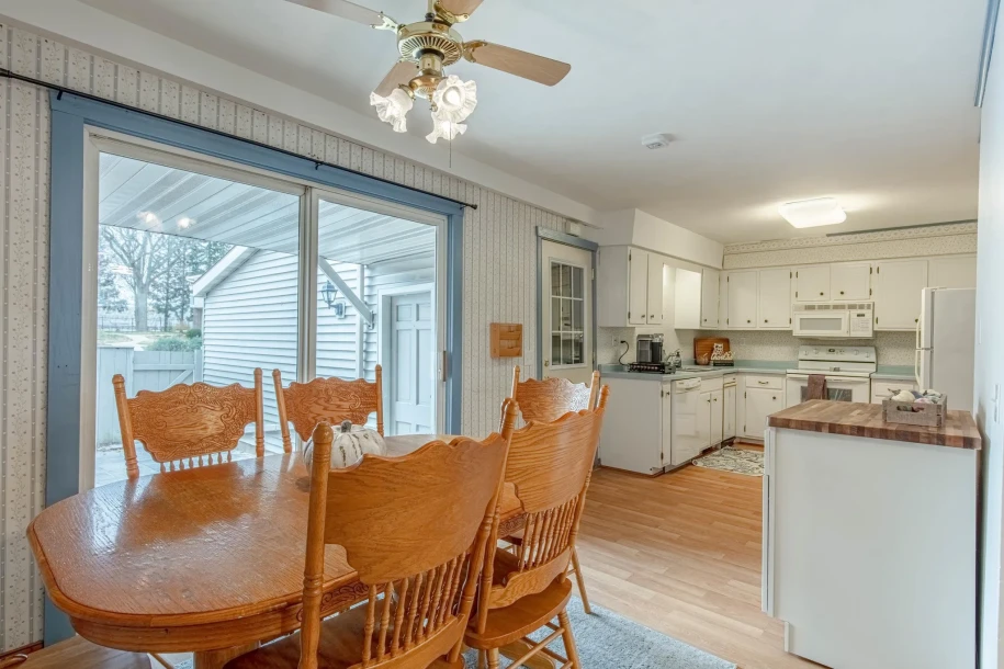 7431 Candace Way-8