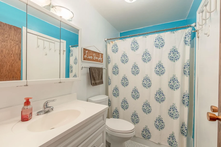 7431 Candace Way-15