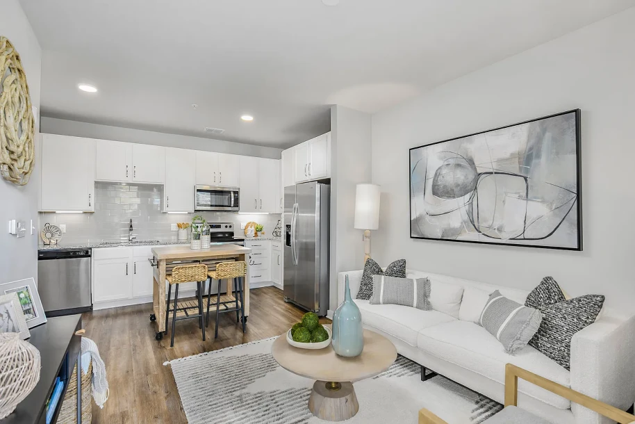 6007 Applegate Lane-2