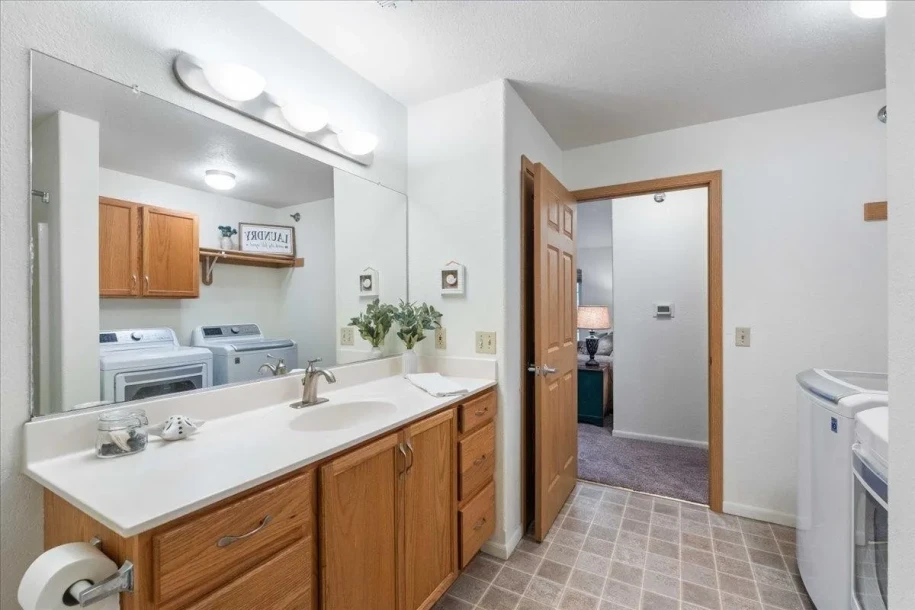 2203 7th Street Road-15