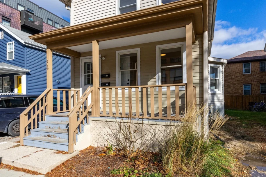 2721 Lindsay Avenue-20