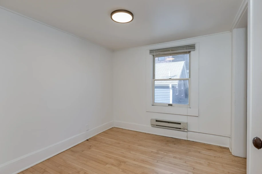 2721 Lindsay Avenue-3