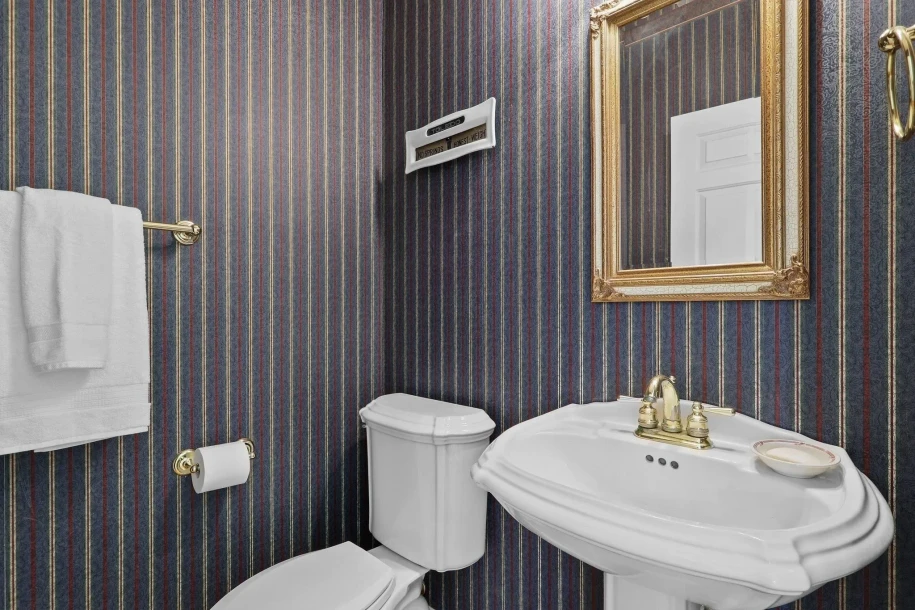 81 Seaton Place Northwest-21
