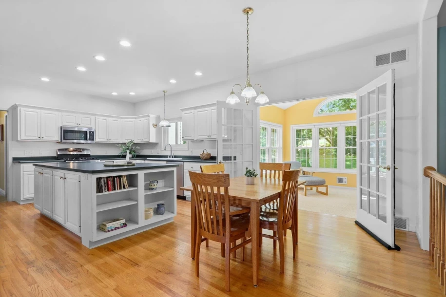 81 Seaton Place Northwest-4