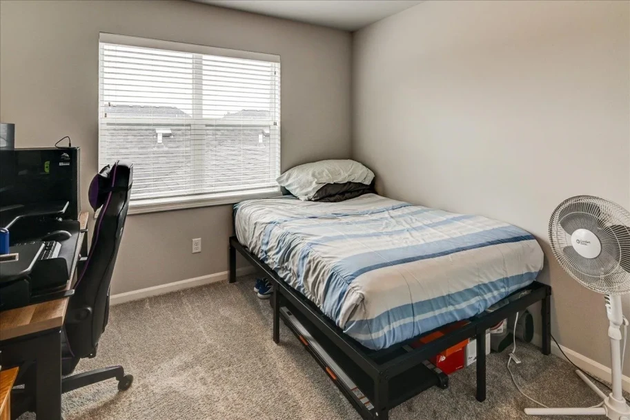 8502 Madrone Avenue-19