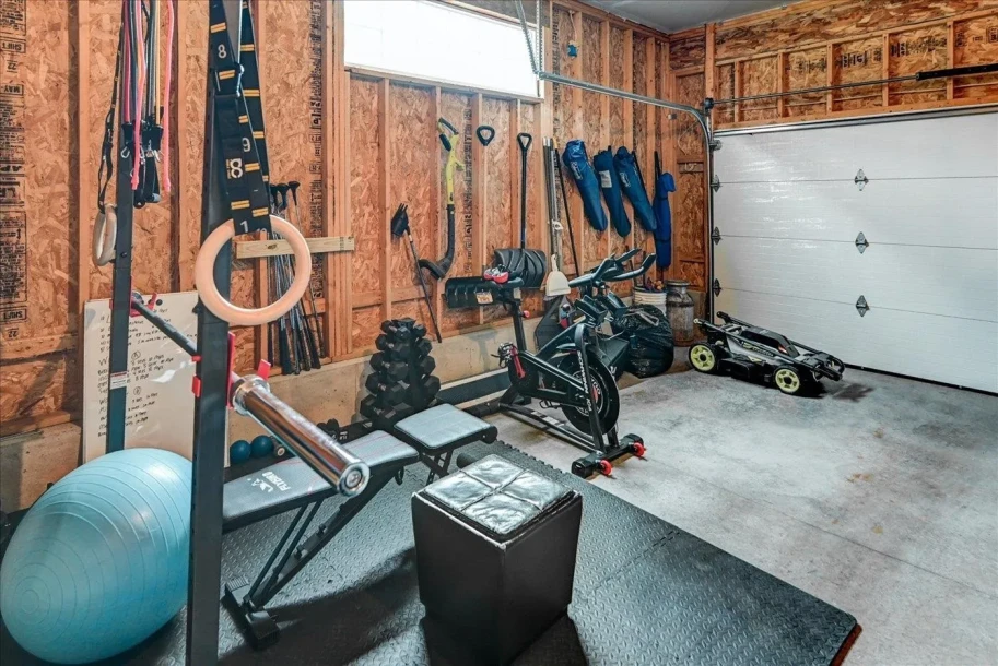 8502 Madrone Avenue-27