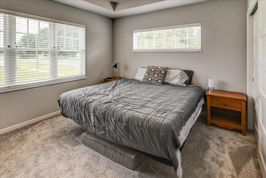 8502 Madrone Avenue-14