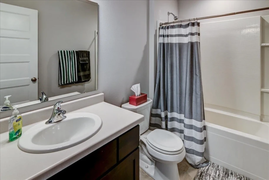 8502 Madrone Avenue-21