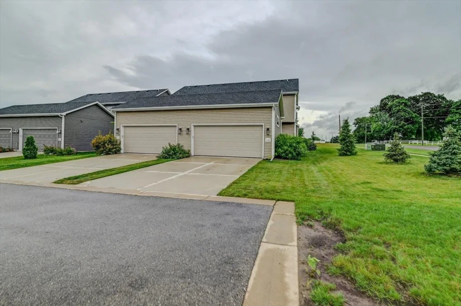 8502 Madrone Avenue-29