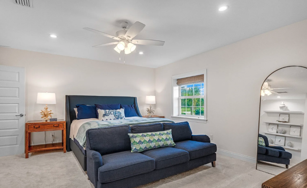 4113 Holiday Drive-7