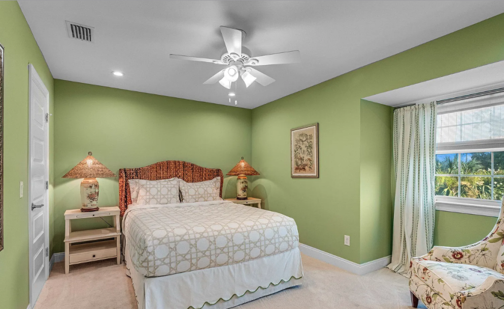 4113 Holiday Drive-3